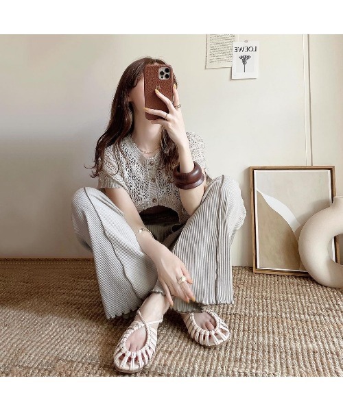 Chillfar（チルファー）の「メローカラーパイピングフレアパンツ（その他パンツ・レディース・アイボリー/ベージュ/ブルー系/オリーブ/ブラック・FREE）」の3枚目の写真