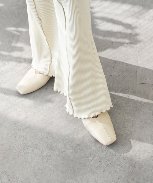 Chillfar（チルファー）の「メローカラーパイピングフレアパンツ（その他パンツ・レディース・アイボリー/ベージュ/ブルー系/オリーブ/ブラック・FREE）」の6枚目の写真