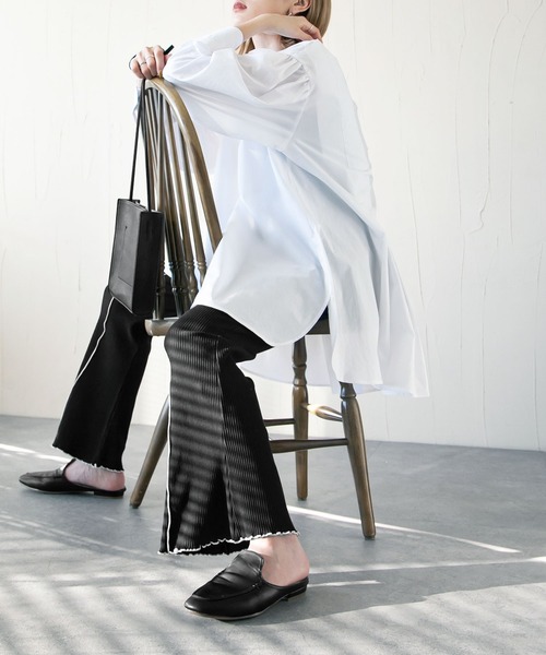 Chillfar（チルファー）の「メローカラーパイピングフレアパンツ（その他パンツ・レディース・アイボリー/ベージュ/ブルー系/オリーブ/ブラック・FREE）」の12枚目の写真