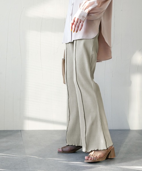 Chillfar（チルファー）の「メローカラーパイピングフレアパンツ（その他パンツ・レディース・アイボリー/ベージュ/ブルー系/オリーブ/ブラック・FREE）」の19枚目の写真