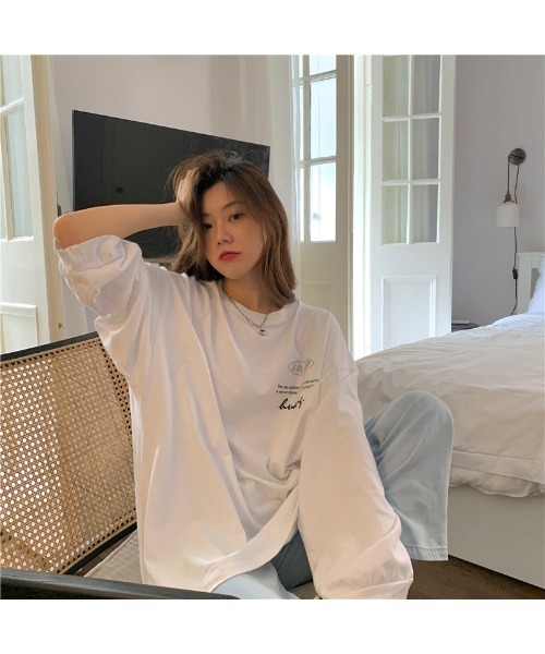 DEVICE(デバイス)の「英字プリント ヴィンテージライク ビッグシルエット ロンT Tシャツ(Tシャツ/カットソー・レディース・ホワイト/ブラック/ブルー・FREE)」の18枚目の写真