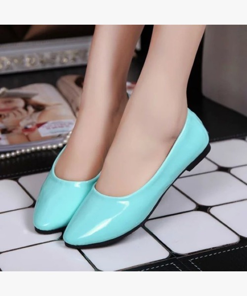 Anuenue（アヌエヌエ）の「エナメルフラットシューズ（パンプス・レディース・ホワイト/ブラック/ベージュ/パープル/レッド/ピンク/イエロー/グリーン・22.5cm/23.5cm/24.5cm/25.5cm/23.0cm/24.0cm/25.0cm/26.0cm）」の13枚目の写真