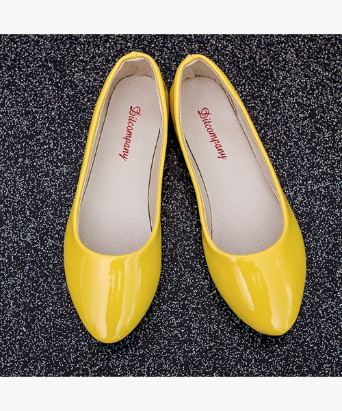 Anuenue（アヌエヌエ）の「エナメルフラットシューズ（パンプス・レディース・ホワイト/ブラック/ベージュ/パープル/レッド/ピンク/イエロー/グリーン・22.5cm/23.5cm/24.5cm/25.5cm/23.0cm/24.0cm/25.0cm/26.0cm）」の15枚目の写真