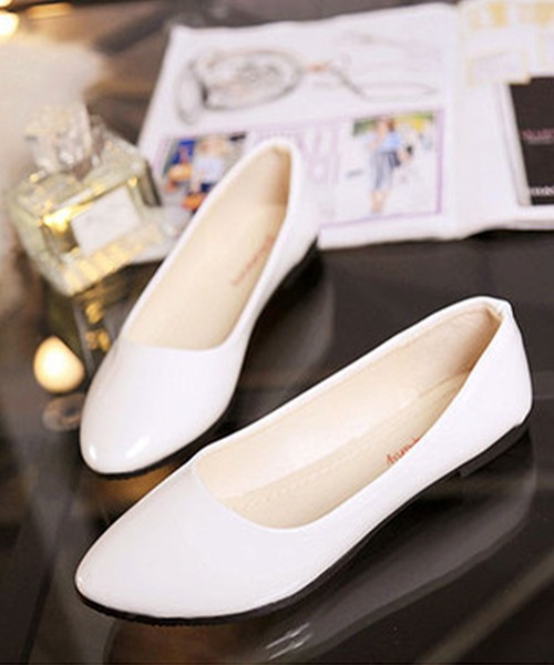 Anuenue（アヌエヌエ）の「エナメルフラットシューズ（パンプス・レディース・ホワイト/ブラック/ベージュ/パープル/レッド/ピンク/イエロー/グリーン・22.5cm/23.5cm/24.5cm/25.5cm/23.0cm/24.0cm/25.0cm/26.0cm）」の21枚目の写真