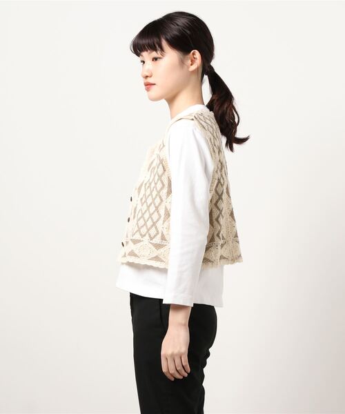 Cheri(シェリ)の「かぎ針編みニットベスト(ベスト・レディース・ネイビー/ブラック/ベージュ・FREE)」の5枚目の写真