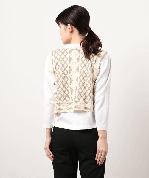 Cheri(シェリ)の「かぎ針編みニットベスト(ベスト・レディース・ネイビー/ブラック/ベージュ・FREE)」の4枚目の写真