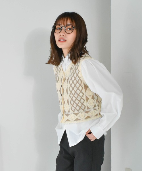 Cheri(シェリ)の「かぎ針編みニットベスト(ベスト・レディース・ネイビー/ブラック/ベージュ・FREE)」の11枚目の写真