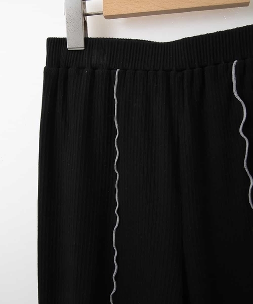 a.v.v（アーヴェヴェ）の「[140-150]メローテレコパンツ（その他パンツ・キッズ・ベージュ/ブラック・140/150）」の10枚目の写真