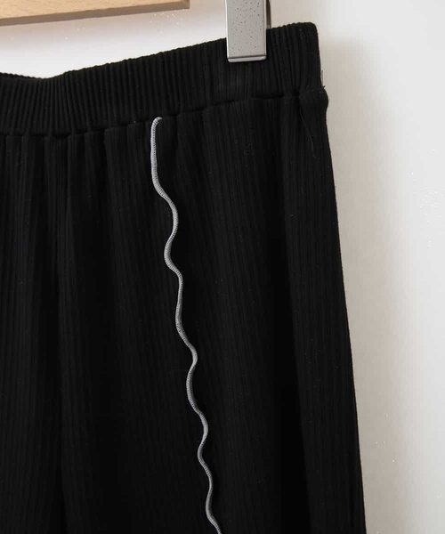a.v.v（アーヴェヴェ）の「[140-150]メローテレコパンツ（その他パンツ・キッズ・ベージュ/ブラック・140/150）」の9枚目の写真