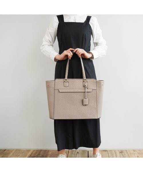 Jewelna Rose（ジュエルナローズ）の「【PCケース付・B4収納】リモハピ トートバッグ 10771（ビジネスバッグ・レディース・ブラック/ブラウン/グレイッシュベージュ/ベージュ系その他/ネイビー/ライトグレー/グレー・FREE）」の6枚目の写真