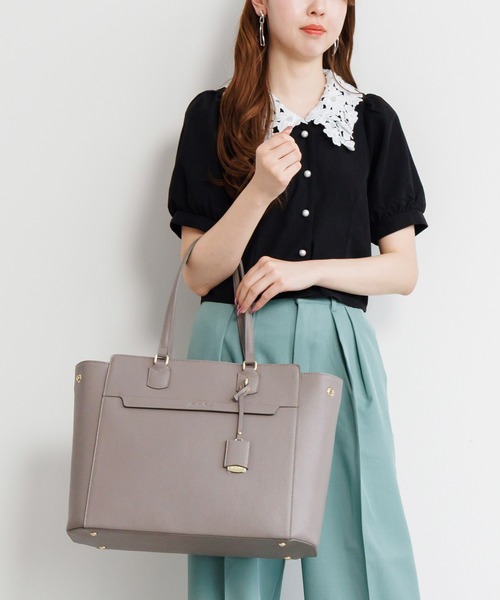 Jewelna Rose(ジュエルナローズ)の「【PCケース付・B4収納】リモハピ トートバッグ 10771(ビジネスバッグ・レディース・ブラック/ブラウン/グレイッシュベージュ/ベージュ系その他/ネイビー/ライトグレー/グレー/スモークグレー・FREE)」の16枚目の写真