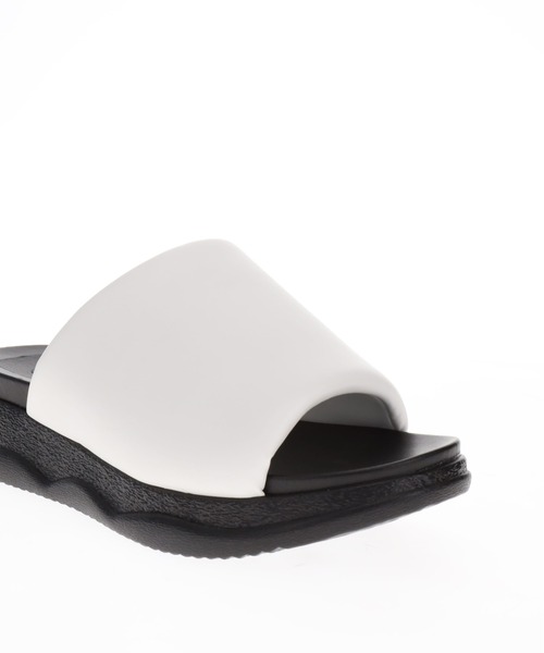 603(ロクマルサン)の「603 シンセティックレザーサンダル(サンダル・レディース・ホワイト・SMALL/MEDIUM/LARGE)」の6枚目の写真