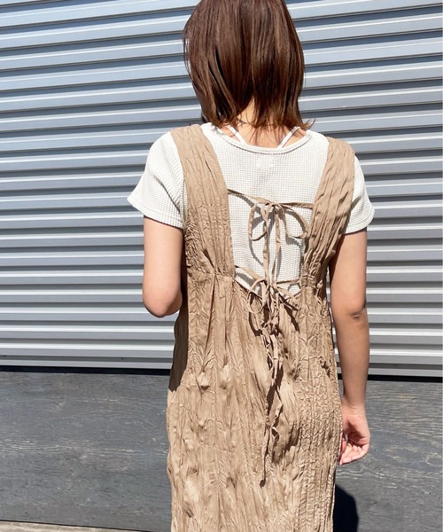 apres jour clair(アプレジュールクレア)の「【apres jour clair】クリンクルワンピース【ZOZOTOWN限定アイテム】(ワンピース・レディース・アイボリー/モカ/ピンクベージュ・X-LARGE/フリー)」の2枚目の写真