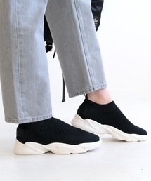 超軽量!厚底ソックススニーカー