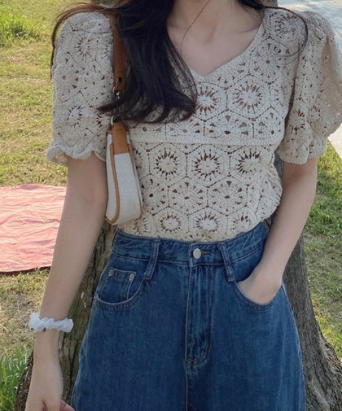 emi+(エミプラス)の「レース刺繍 フレアスリーブブラウス(シャツ/ブラウス・レディース・ホワイト/ベージュ・FREE)」の20枚目の写真