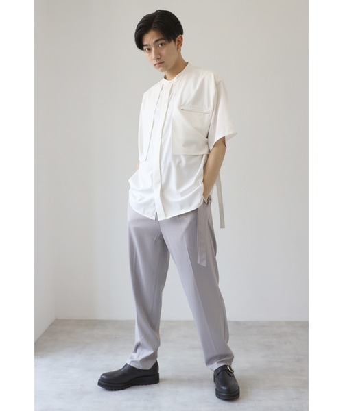 CREARE -LINO-（クレアーレリノ）の「サイドベルト レイヤードベスト バンドカラーとろみシャツ（シャツ/ブラウス・メンズ・ホワイト/ブラック/ベージュ・M/L）」の10枚目の写真