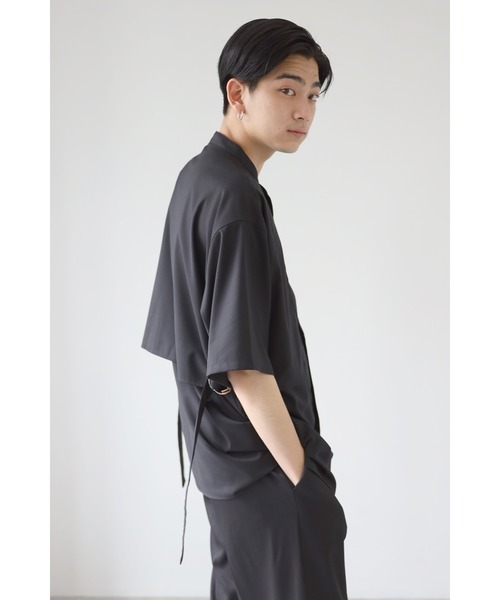 CREARE -LINO-（クレアーレリノ）の「サイドベルト レイヤードベスト バンドカラーとろみシャツ（シャツ/ブラウス・メンズ・ホワイト/ブラック/ベージュ・M/L）」の18枚目の写真