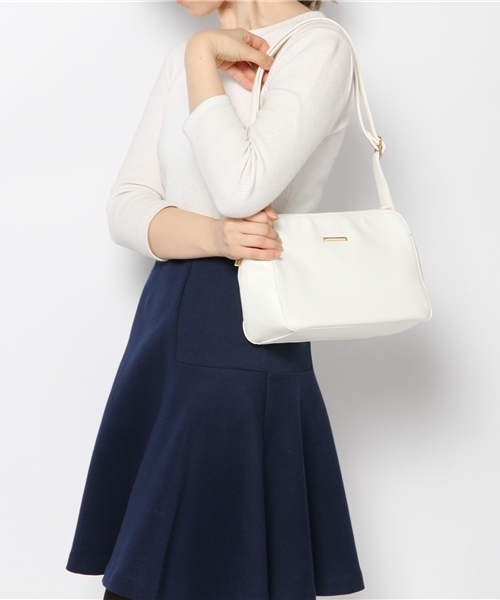 Every very nice claup（エブリィベリーナイスクラップ）の「パトラショルダー（ショルダーバッグ・レディース・ホワイト/レッド/ネイビー/ブラック・FREE）」の5枚目の写真