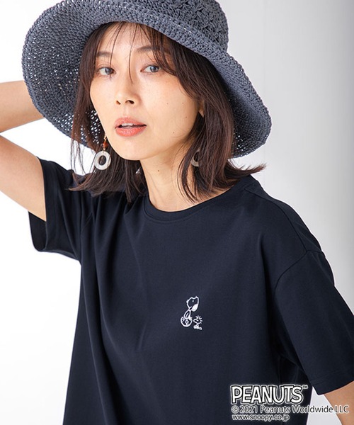 Petit Honfleur(プチオンフルール)の「【スヌーピー】両面プリント コラボTシャツ(Tシャツ/カットソー・レディース・カーキ/ネイビー/ホワイト・L/M)」の3枚目の写真