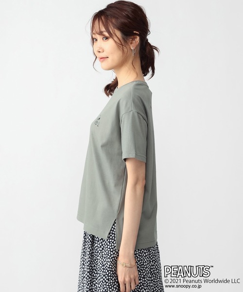 Petit Honfleur(プチオンフルール)の「【スヌーピー】両面プリント コラボTシャツ(Tシャツ/カットソー・レディース・カーキ/ネイビー/ホワイト・L/M)」の12枚目の写真