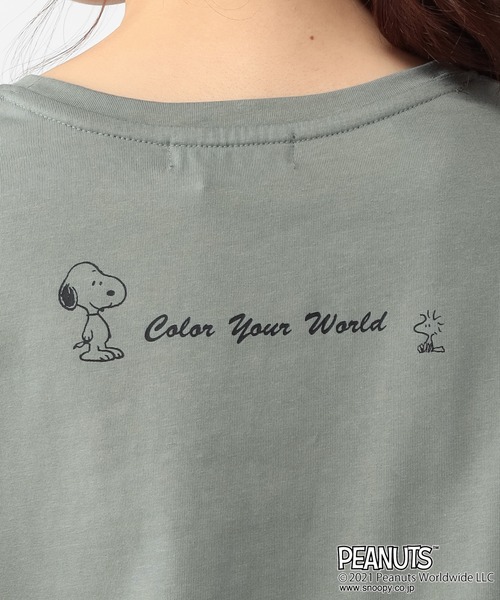 Petit Honfleur(プチオンフルール)の「【スヌーピー】両面プリント コラボTシャツ(Tシャツ/カットソー・レディース・カーキ/ネイビー/ホワイト・L/M)」の4枚目の写真