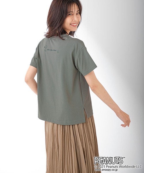 Petit Honfleur(プチオンフルール)の「【スヌーピー】両面プリント コラボTシャツ(Tシャツ/カットソー・レディース・カーキ/ネイビー/ホワイト・L/M)」の15枚目の写真