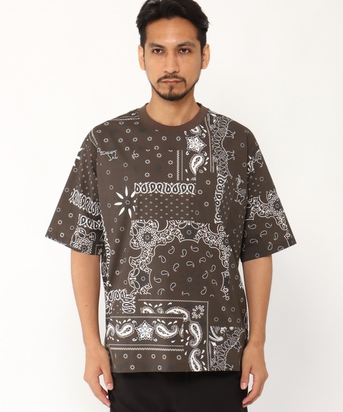 ikka（イッカ）の「ストレッチバンダナプリントシャツT（シャツ/ブラウス・メンズ・チャコールグレー/ブラウン・M/L）」の11枚目の写真