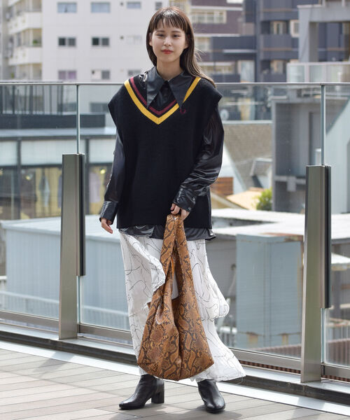 Ray BEAMS（レイビームス）の「Ray BEAMS / ライン プリント プリーツ スカート（スカート・レディース・ホワイト/ミント・ONE SIZE）」の11枚目の写真