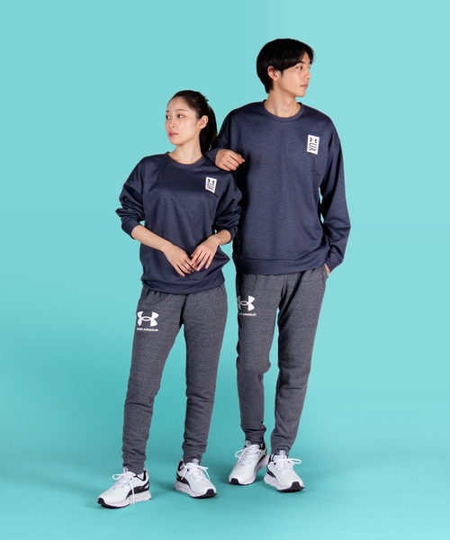 UNDER ARMOUR(アンダーアーマー)の「UAリカバー スリープ ロングスリーブ クルー(トレーニング/メンズ)(ジャージ・メンズ・スモークピンク・XL/XXL/M/3XL/L/S)」の4枚目の写真
