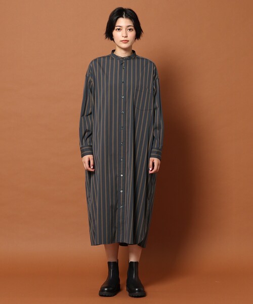 DRESSTERIOR（ドレステリア）の「◆TICCA(ティッカ）ノーカラースクエアビッグシャツ（ワンピース・レディース・グレー系2・00）」の11枚目の写真