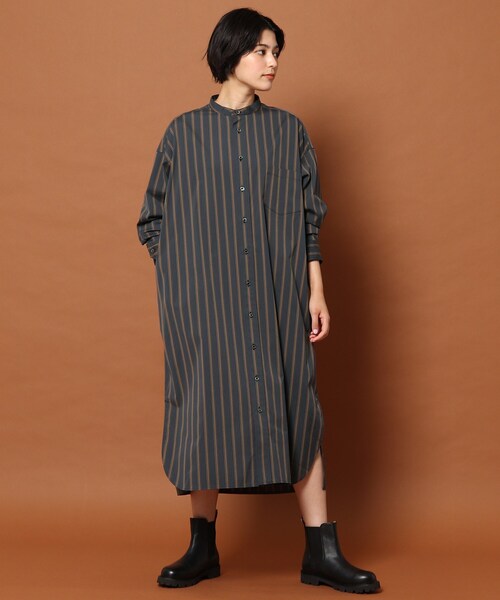 DRESSTERIOR（ドレステリア）の「◆TICCA(ティッカ）ノーカラースクエアビッグシャツ（ワンピース・レディース・グレー系2・00）」の5枚目の写真