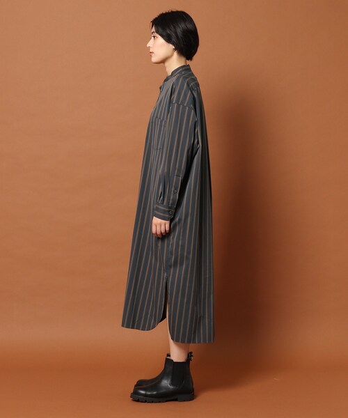 DRESSTERIOR（ドレステリア）の「◆TICCA(ティッカ）ノーカラースクエアビッグシャツ（ワンピース・レディース・グレー系2・00）」の3枚目の写真