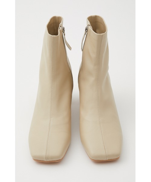 SLY(スライ)の「MINIMAL SHORT BOOTS ミニマル ショート ブーツ(ブーツ・レディース・アイボリー/ゴールド/ブラック・LARGE/SMALL/MEDIUM)」の18枚目の写真