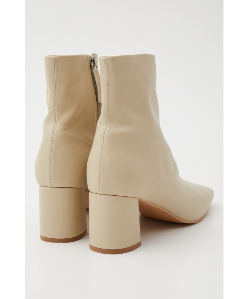 SLY(スライ)の「MINIMAL SHORT BOOTS ミニマル ショート ブーツ(ブーツ・レディース・アイボリー/ゴールド/ブラック・LARGE/SMALL/MEDIUM)」の13枚目の写真