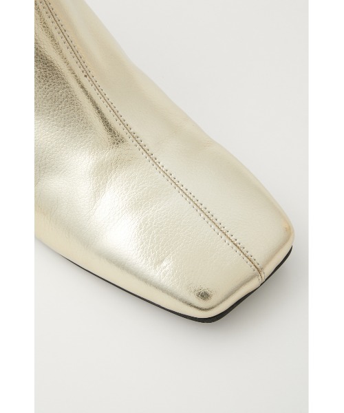 SLY(スライ)の「MINIMAL SHORT BOOTS ミニマル ショート ブーツ(ブーツ・レディース・アイボリー/ゴールド/ブラック・LARGE/SMALL/MEDIUM)」の20枚目の写真