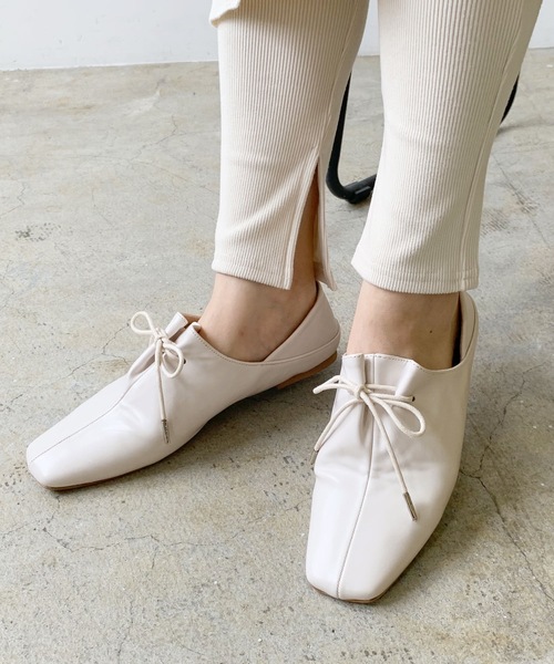 LIAN（リアン）の「スリットバブーシュ（パンプス・レディース・ブラック/ブラウン/アイボリー・LARGE/SMALL/MEDIUM）」の4枚目の写真