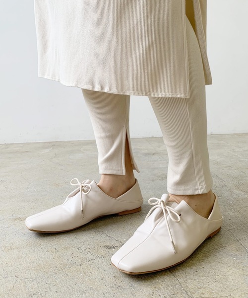 LIAN（リアン）の「スリットバブーシュ（パンプス・レディース・ブラック/ブラウン/アイボリー・LARGE/SMALL/MEDIUM）」の7枚目の写真