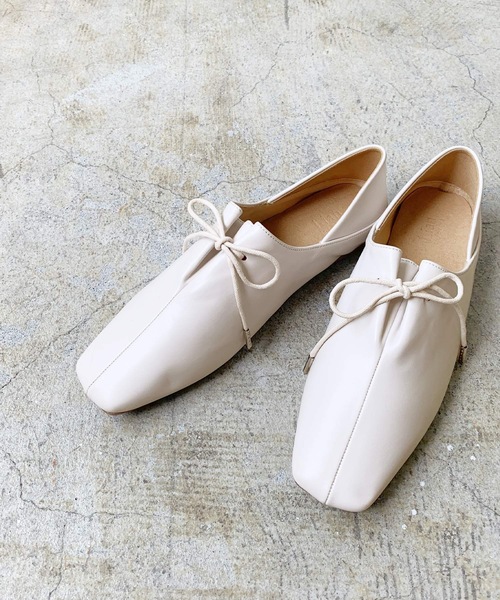 LIAN（リアン）の「スリットバブーシュ（パンプス・レディース・ブラック/ブラウン/アイボリー・LARGE/SMALL/MEDIUM）」の12枚目の写真