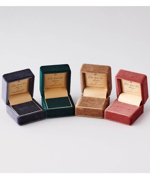 Samantha Tiara(サマンサティアラ)の「【WEB限定】K10ダイヤモンドネックレス 月(ネックレス・レディース・イエローゴールド・40cm)」の9枚目の写真