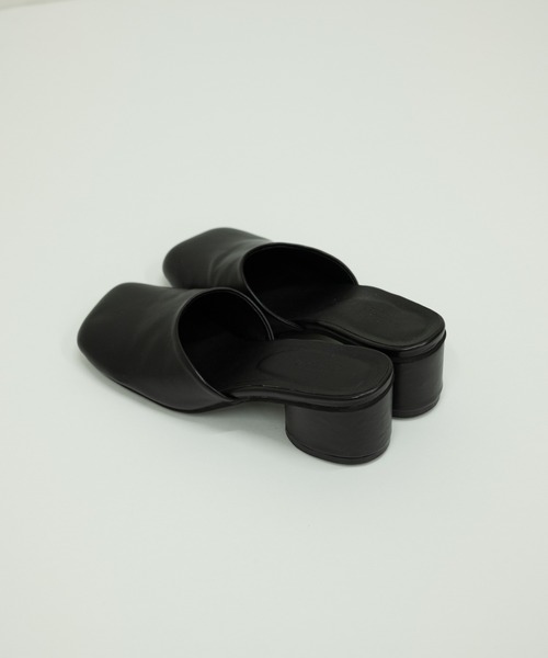 Kastane（カスタネ）の「フェイクレザーミュール（その他シューズ・レディース・キャメル/アイボリー/ブラック・36/37/38）」の6枚目の写真