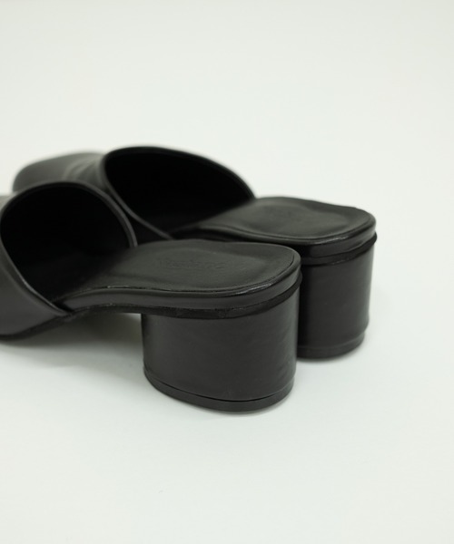 Kastane（カスタネ）の「フェイクレザーミュール（その他シューズ・レディース・キャメル/アイボリー/ブラック・36/37/38）」の7枚目の写真