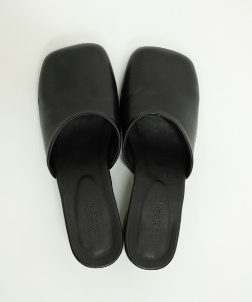 Kastane（カスタネ）の「フェイクレザーミュール（その他シューズ・レディース・キャメル/アイボリー/ブラック・36/37/38）」の8枚目の写真