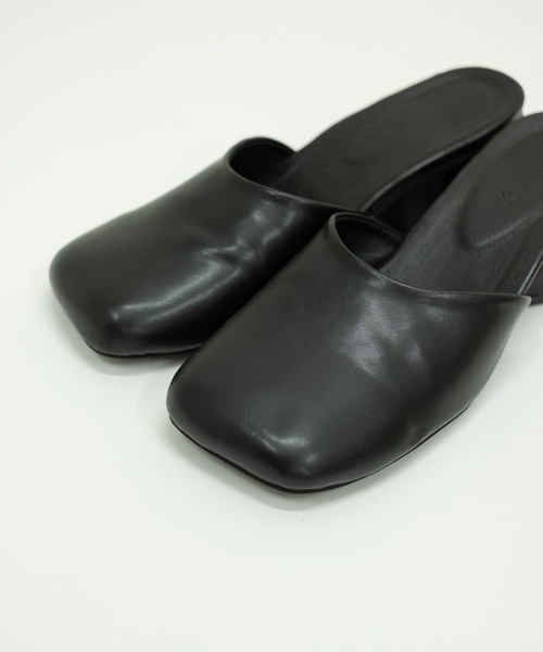 Kastane（カスタネ）の「フェイクレザーミュール（その他シューズ・レディース・キャメル/アイボリー/ブラック・36/37/38）」の9枚目の写真