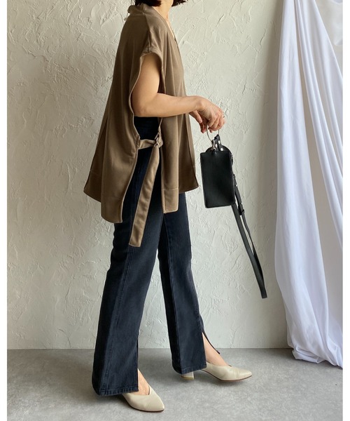 She's Closet(シーズクローゼット)の「サイドオープン深Vネックサイドベルト付き配色ロングベスト(ベスト・レディース・ブラック/オフホワイト/ダークパープル/モカ・FREE)」の17枚目の写真