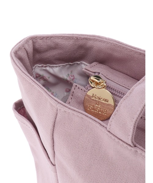 Maison de FLEUR（メゾンドフルール）の「サイドポケットSトートバッグ（トートバッグ・レディース・ブラック/ネイビー/ピンク系その他3/スモーキーグリーン系・FREE）」の10枚目の写真