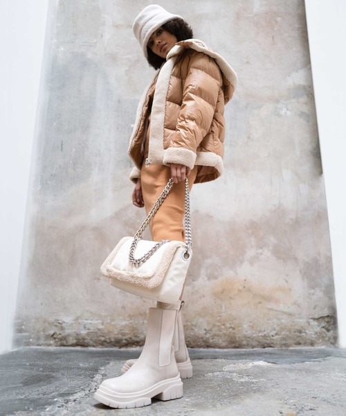 ASH（アッシュ）の「【STORM】サイドゴアブーツ（ブーツ・レディース・ブラック/カーキ/キャメル/アイボリー・38/39/35/36/37）」の16枚目の写真