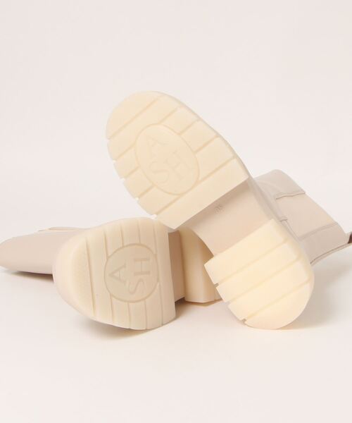 ASH（アッシュ）の「【STORM】サイドゴアブーツ（ブーツ・レディース・ブラック/カーキ/キャメル/アイボリー・38/39/35/36/37）」の18枚目の写真