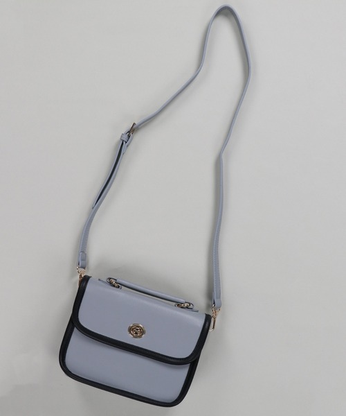 SPINNS（スピンズ）の「フェイクレザー パイピングデザインショルダーバッグ（ショルダーバッグ・レディース・アイボリー/ブラウン/ブルー/イエロー/グレイッシュベージュ/アイボリー系・ONESIZE）」の12枚目の写真