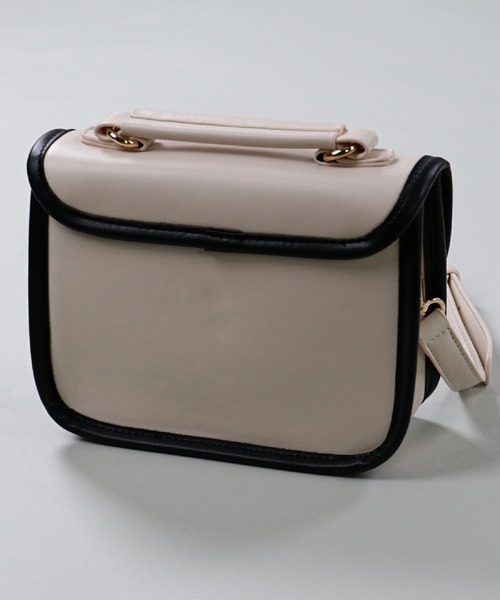 SPINNS（スピンズ）の「フェイクレザー パイピングデザインショルダーバッグ（ショルダーバッグ・レディース・アイボリー/ブラウン/ブルー/イエロー/グレイッシュベージュ/アイボリー系・ONESIZE）」の15枚目の写真