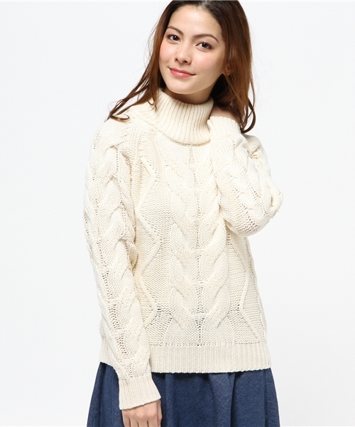 Chico(チコ)の「タートルケーブルニット(ニット/セーター・レディース・グレー/ホワイト/レッド/ネイビー・FREE)」の5枚目の写真